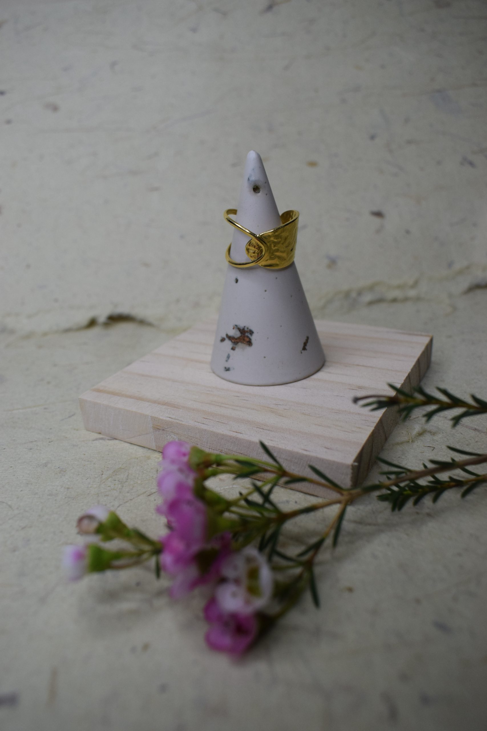 Overlap Arena Adjustable Ring