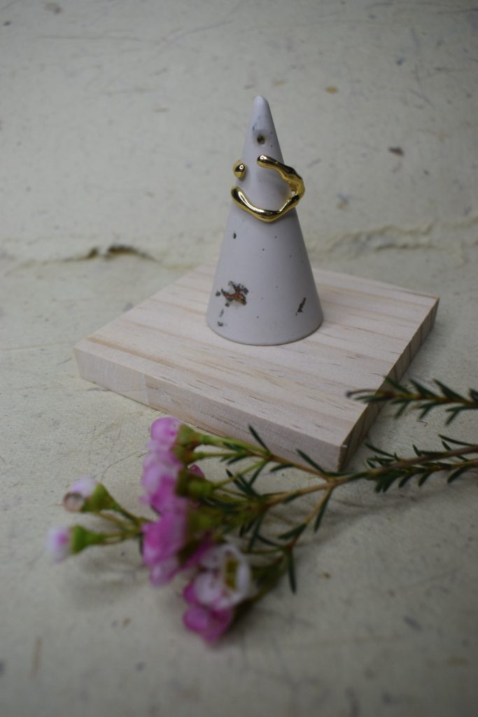 Rapid Ripple Adjustable Ring