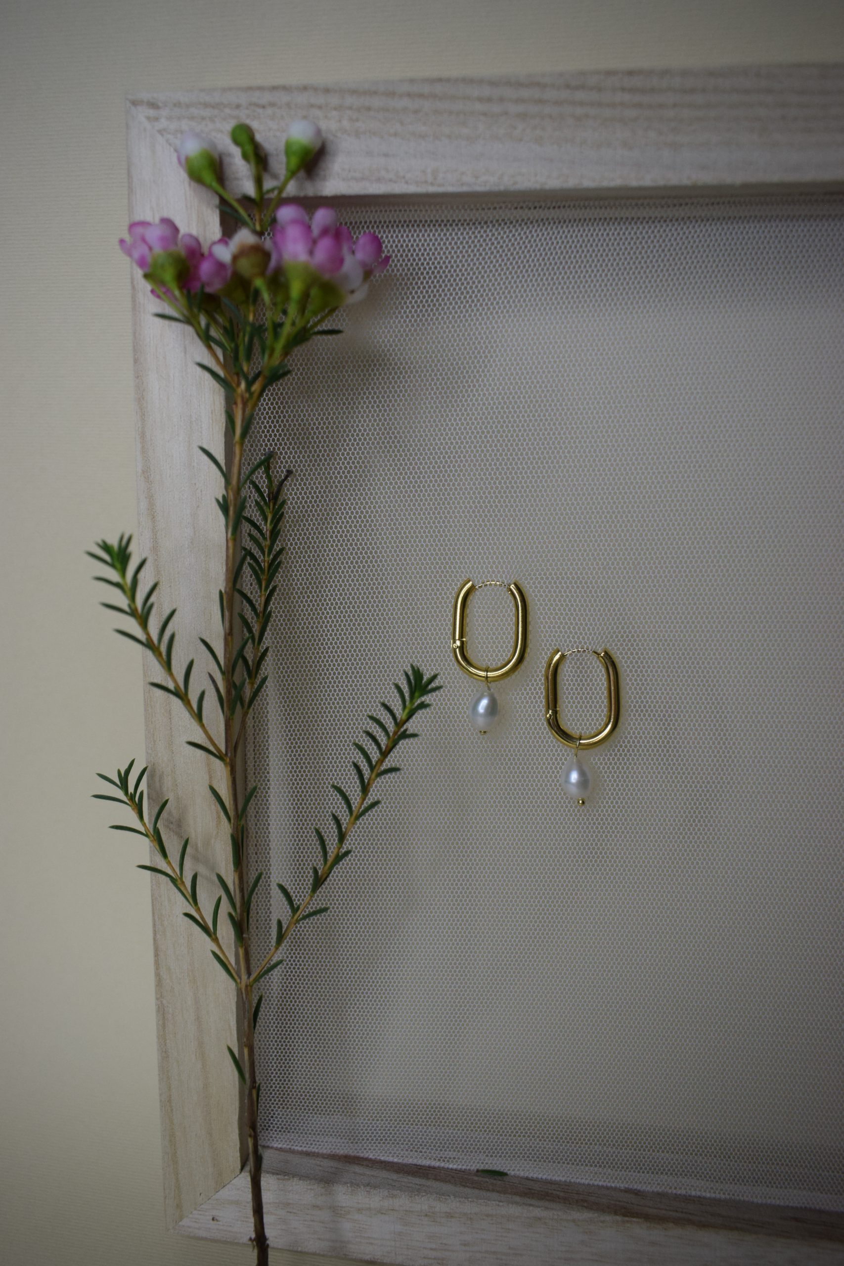 Graceful Cascades Hoops